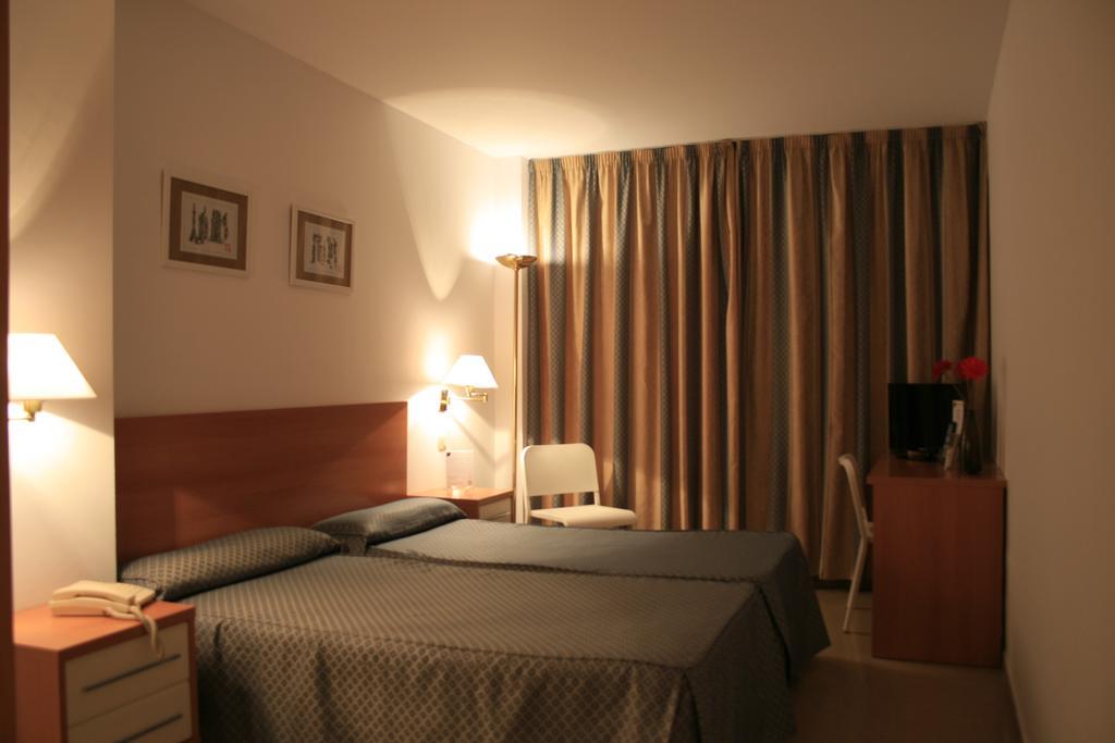 Hotel el Paraiso Caleta de Vélez Habitación foto