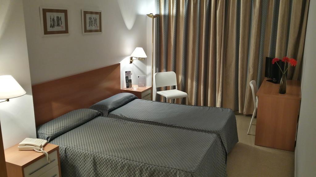 Hotel el Paraiso Caleta de Vélez Habitación foto